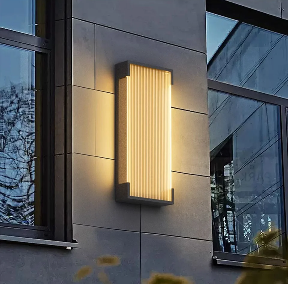 Aussenia - Solar-Wandleuchte aus Edelstahl