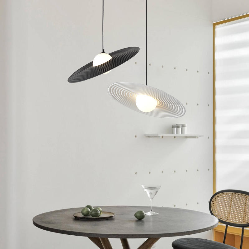 Postmoderne - Pendelleuchte Flying Saucer