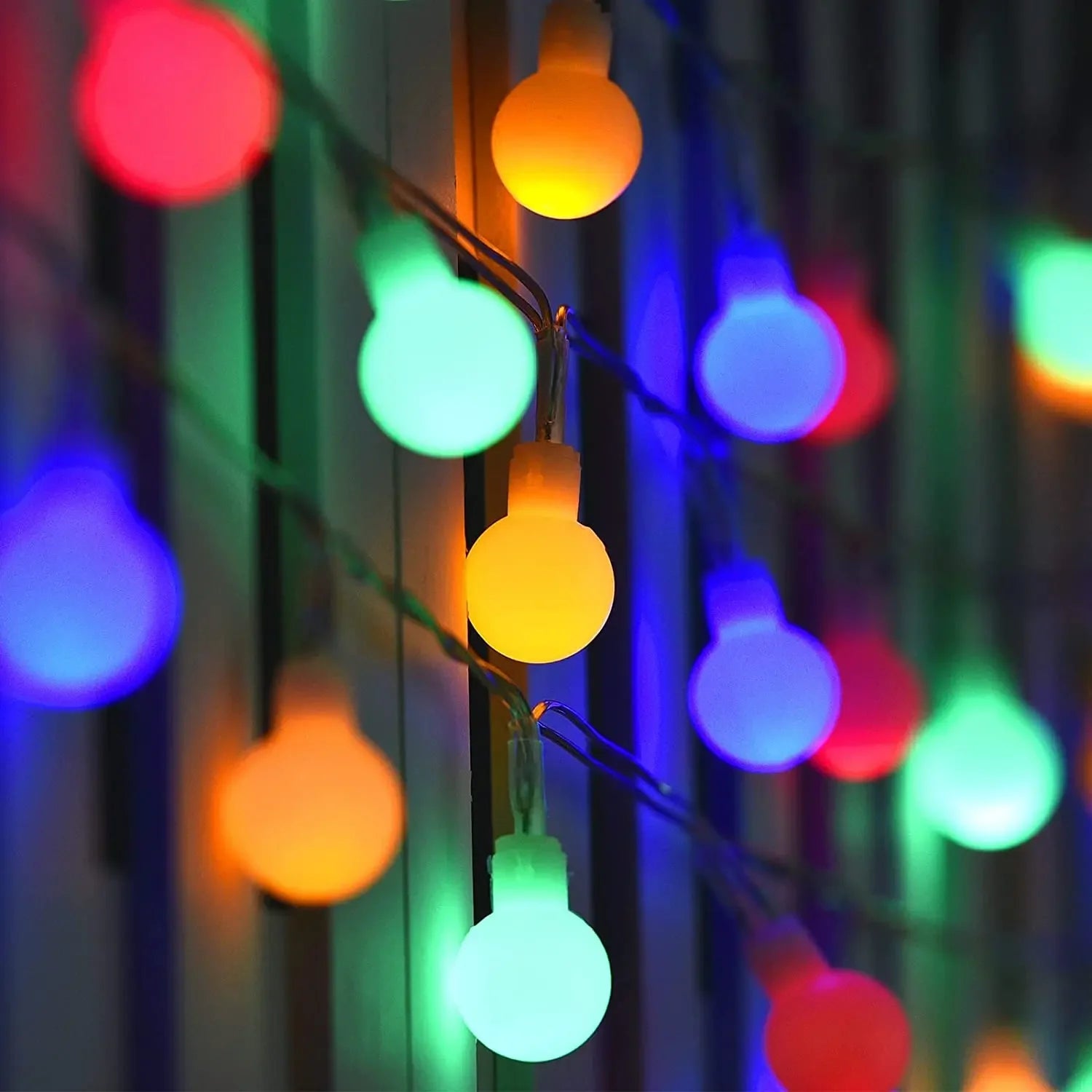 Solix - LED-Lichterkette mit Kugeln, Schutzart IP67