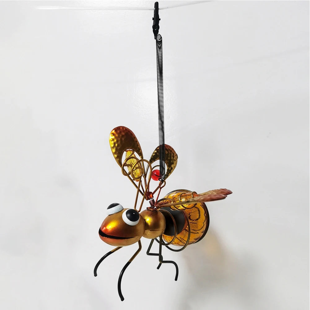 Solara - Solarbetriebene Hängeleuchte im Insekten-Design für