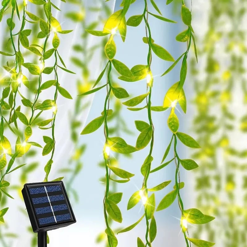 Ketta - Solarbetriebene Lichterkette mit Blumen und Blättern