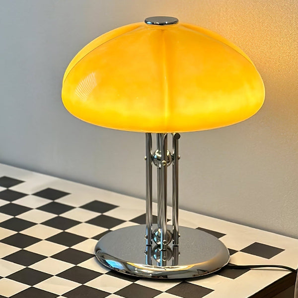 Lino - Bauhaus-Pilz-Tischleuchte mit bernsteinfarbenem