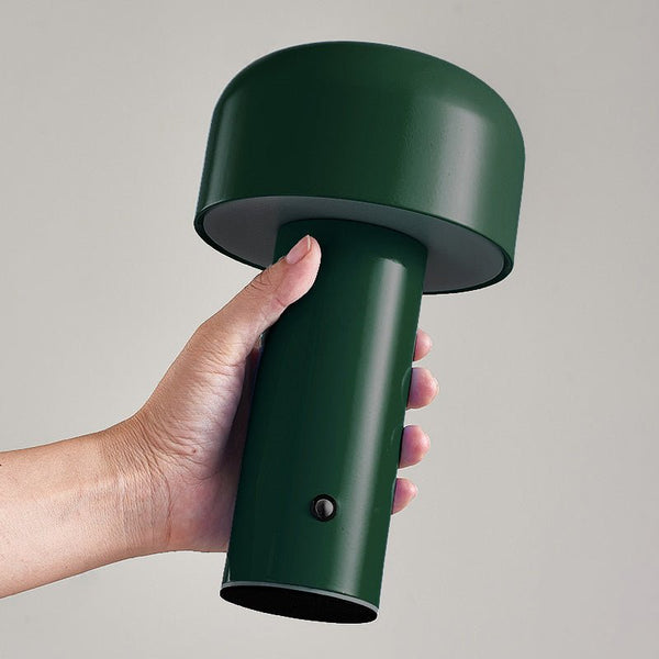Pivo - Kabellose Pilz-Tischleuchte im italienischen Design