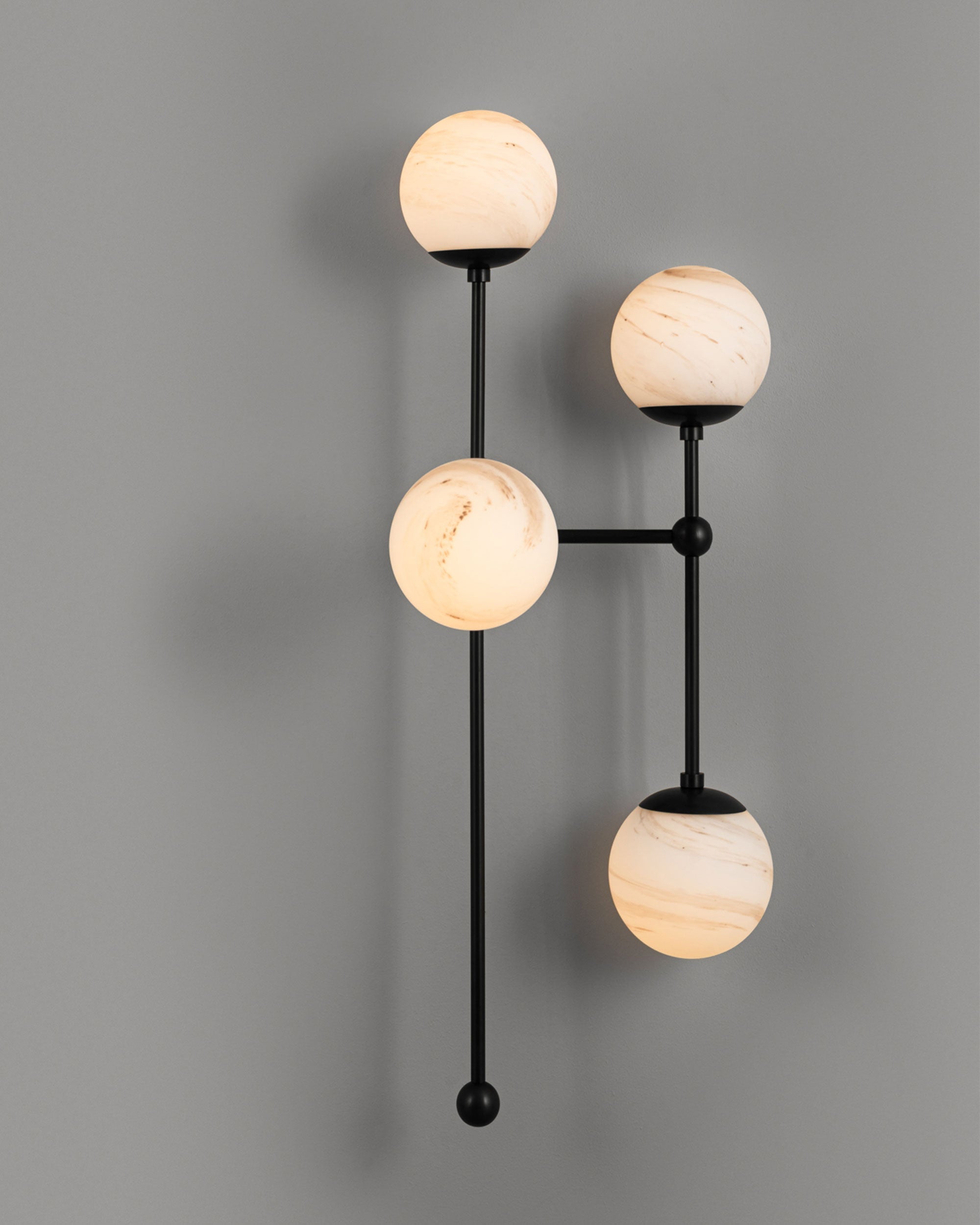 Schwung - Lighting - Armstrong 4R Leuchte aus Metall und