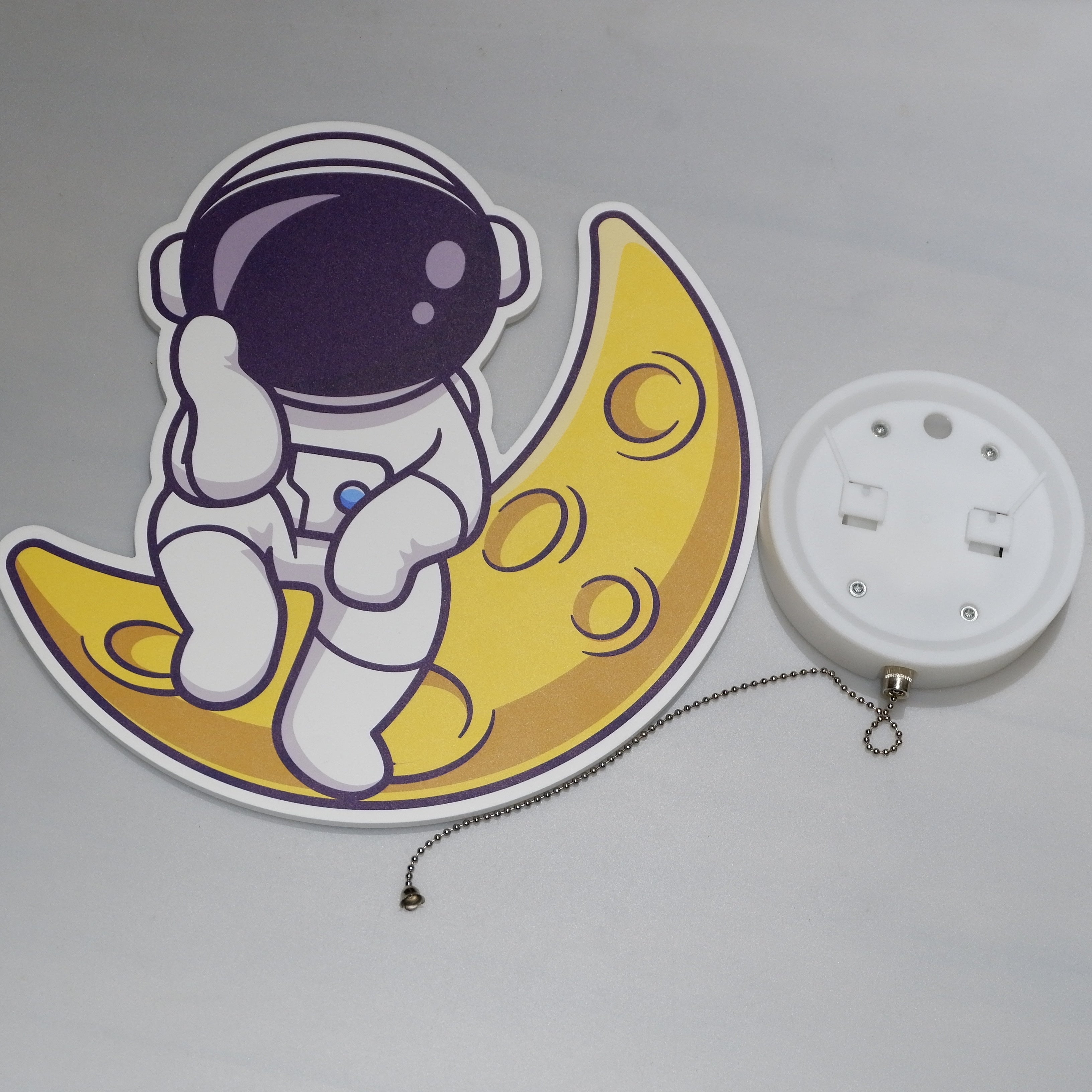 Murio - Astronauten-Wandleuchte