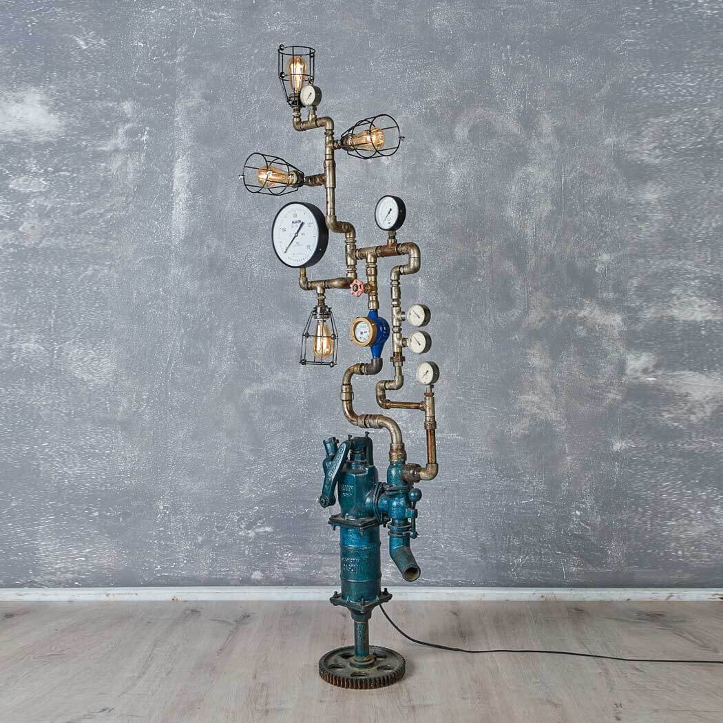 Golden - Pigs - Hohe, spektakuläre Wasserpumpenlampe