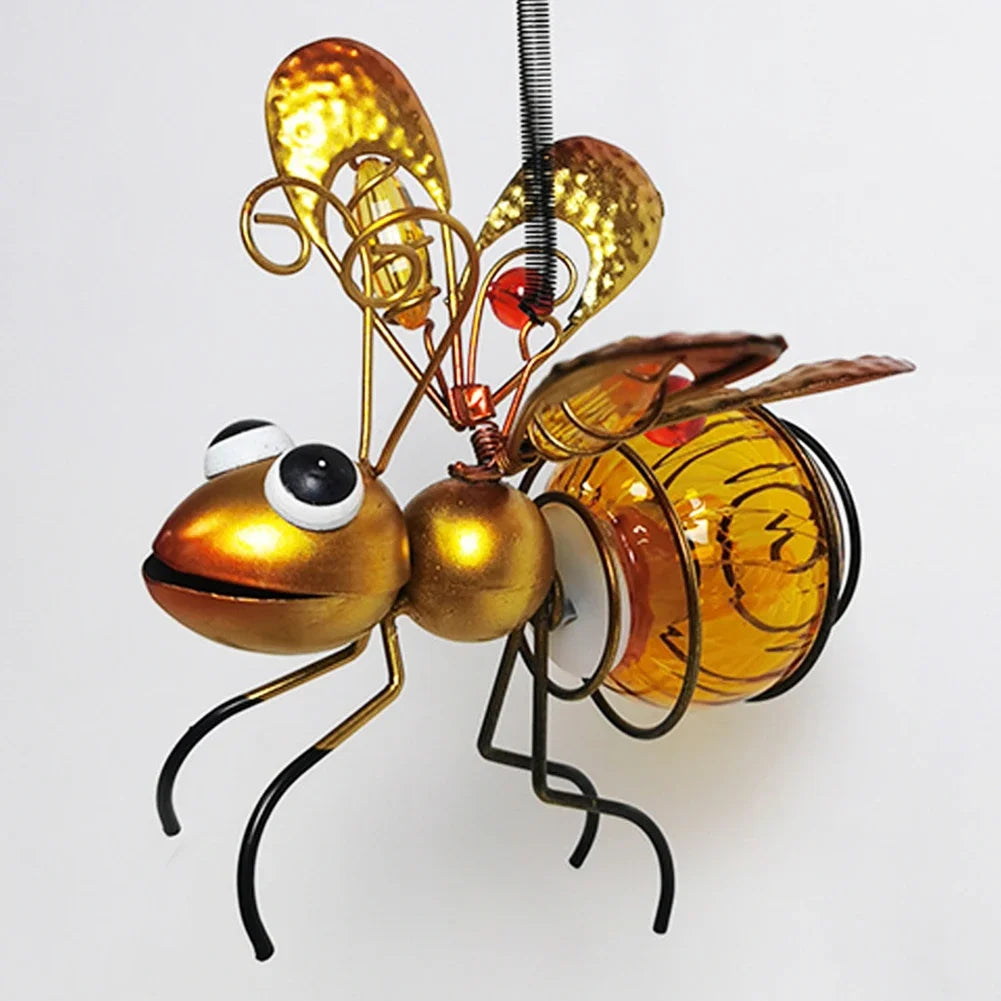 Solara - Solarbetriebene Hängeleuchte im Insekten-Design für