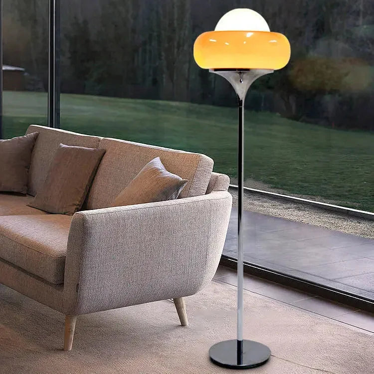 Desko - Bauhaus Vintage Stehlampe im Eierkuchen-Design