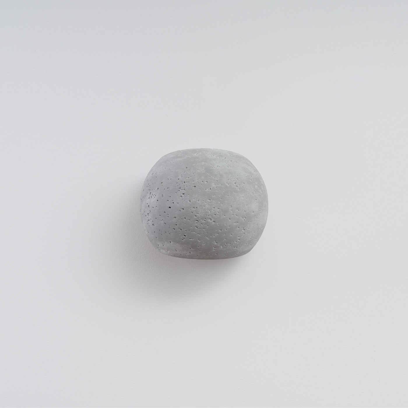 Luzana - Wandleuchte aus Beton, grau