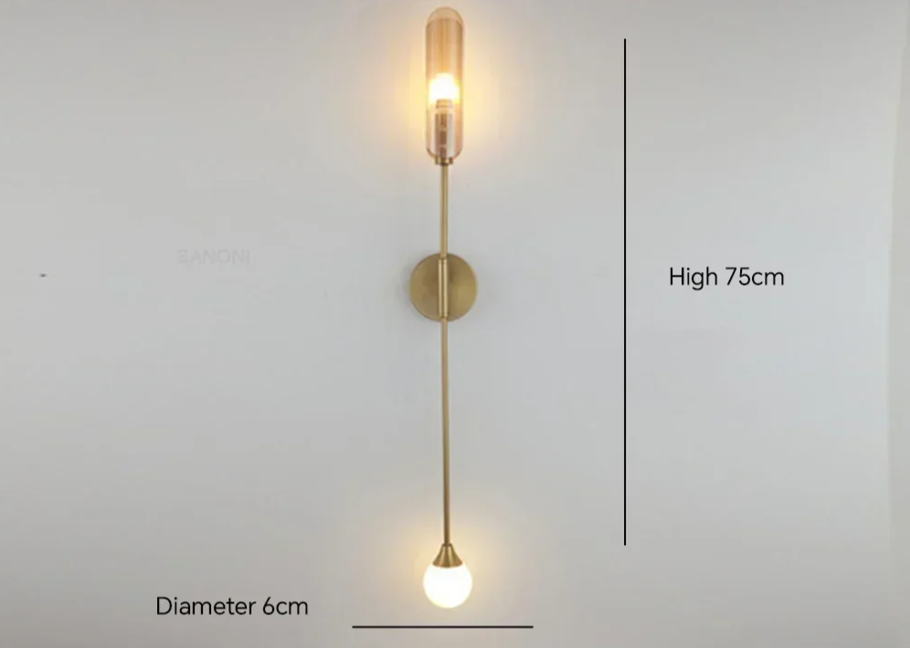 Lateralis - Goldene Wandleuchte mit klarem Glasschirm und