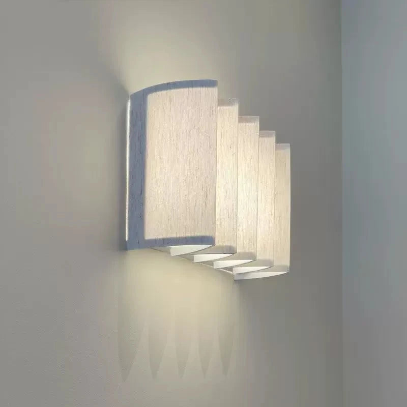 Murano - Wabi-Sabi-Stoffwandleuchte in Weiß mit LED