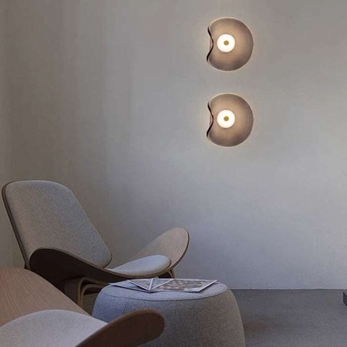 Murena - Dekorative LED-Wandleuchte mit bernsteinfarbenem