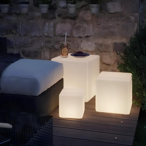 Würfelförmige - LED-Gartenleuchte mit Akku