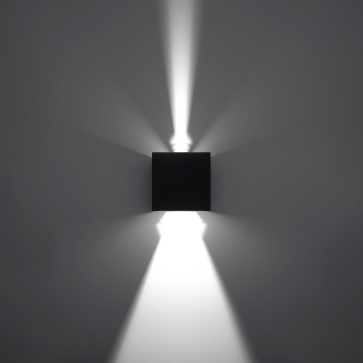 LUCA - LED-Wandleuchte, schwarz, IP54