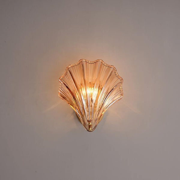 Glinto - Wandleuchte in Muschelform aus Messing und Glas