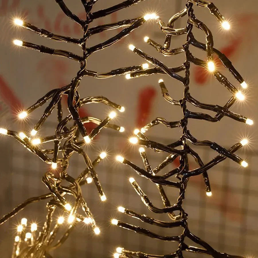 Sparkla - 25 m lange Lichterkette mit 2000 warmweißen LEDs