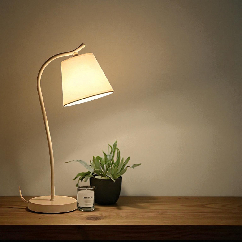LED-Tischlampe für Schreibtisch und Innenbereich