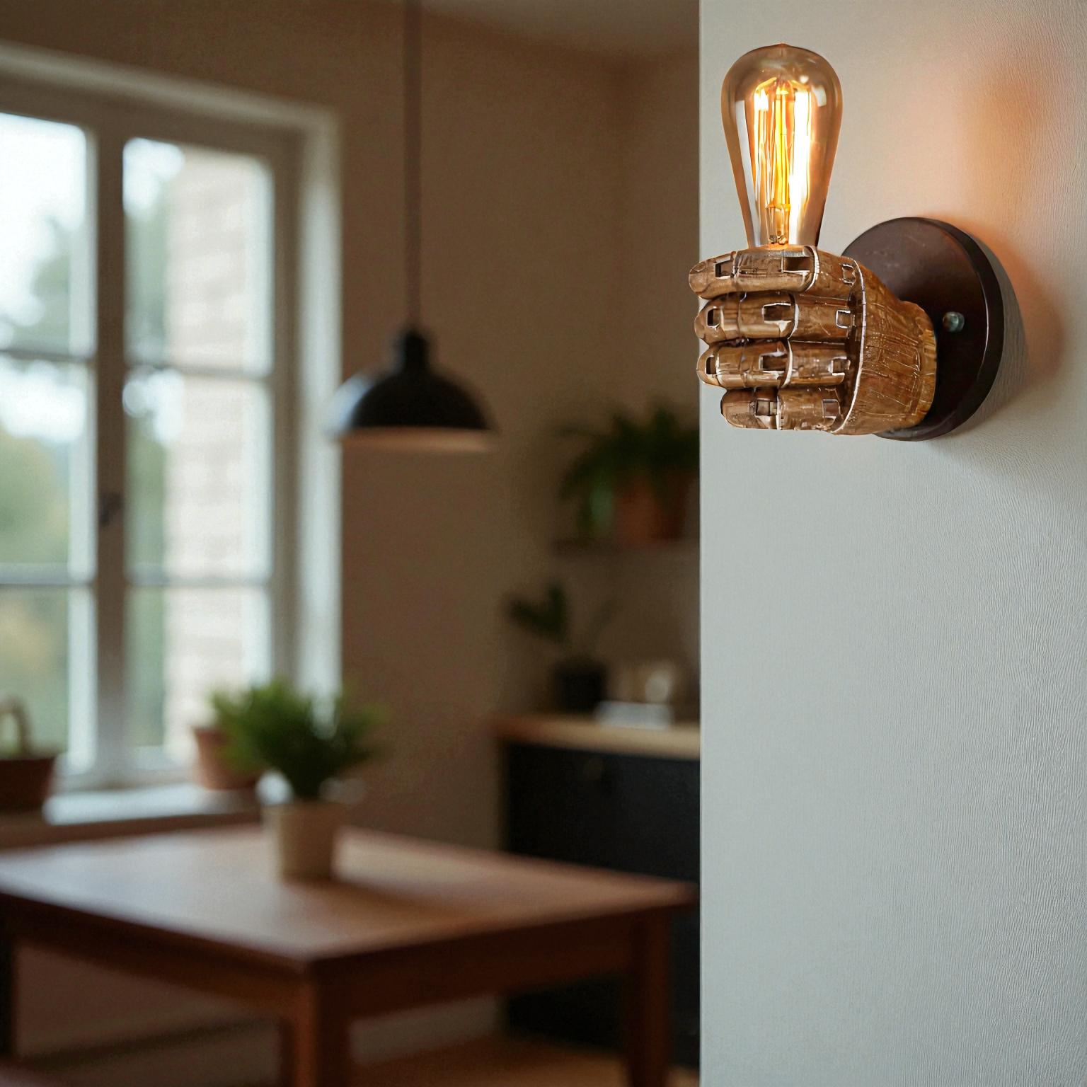 Industrielle Wandleuchte aus Resin mit Holzoptik Rustikale Dekorbeleuchtung
