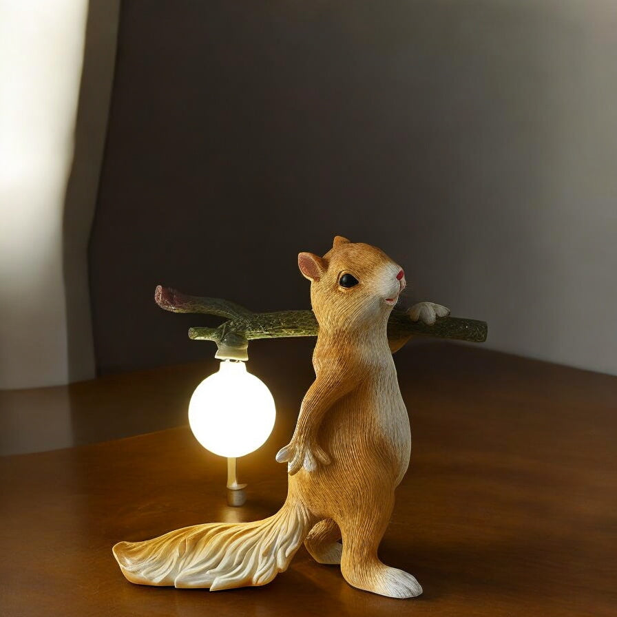 Cartoon-inspirierte Harz-Tischlampe für verspieltes, stilvolles und funktionales Licht