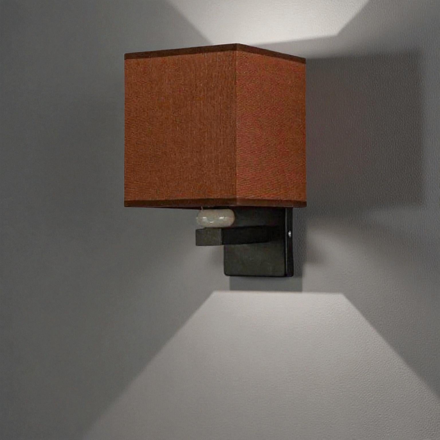 LED-Wandleuchte mit kubischem Design für den Innenbereich