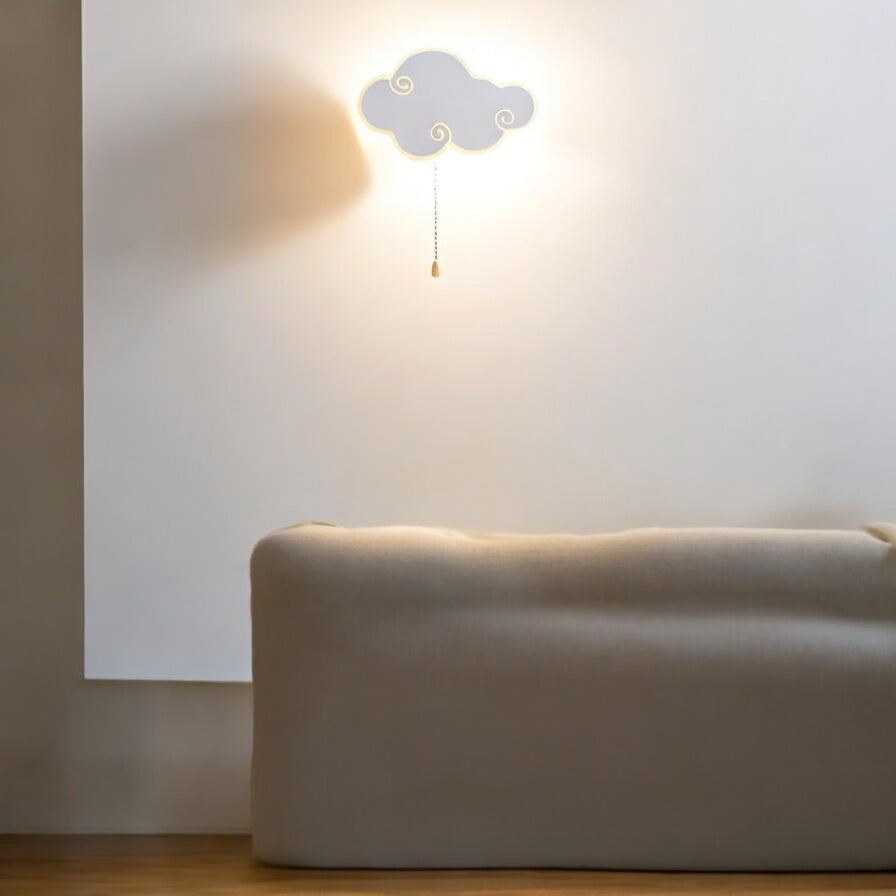 Wolkenförmige LED-Wandleuchte für Kinderzimmer mit sanftem, energieeffizientem Licht