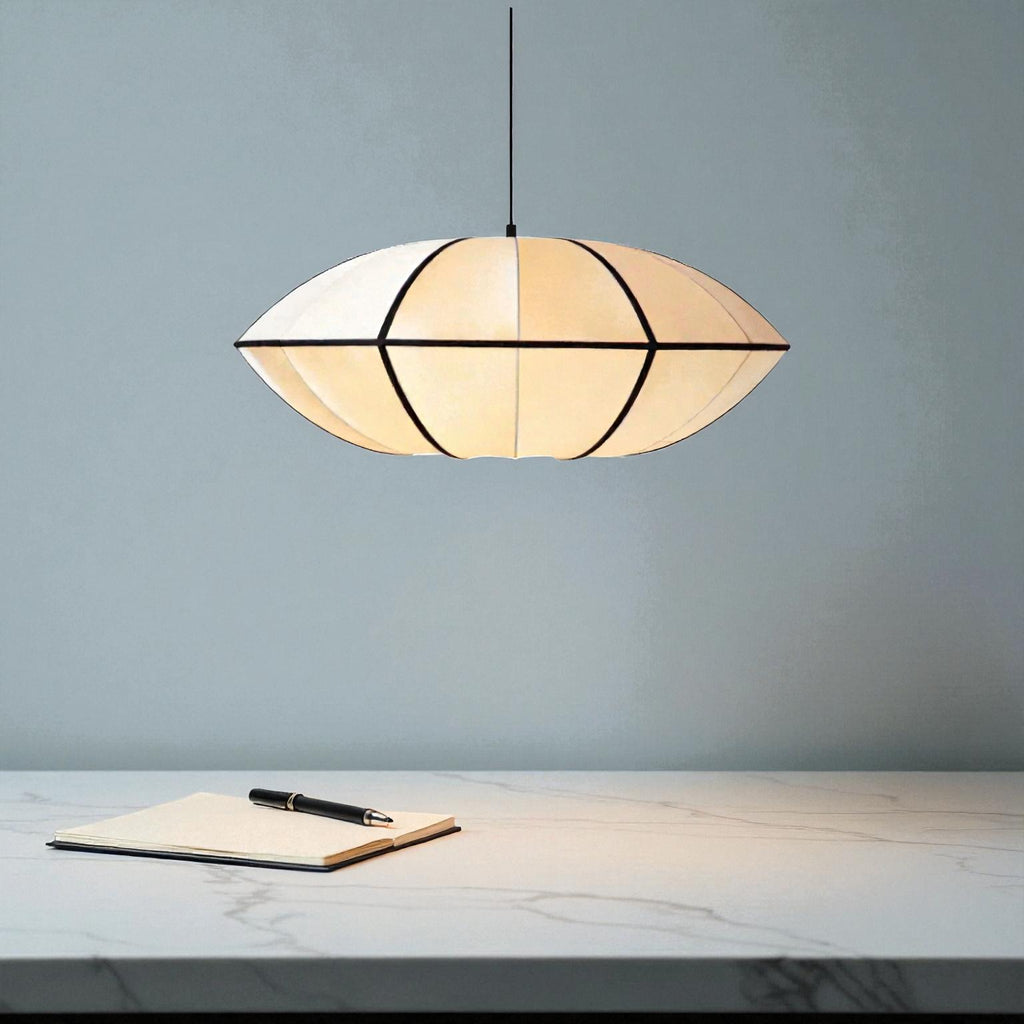 Deckenleuchte mit Oval-Design für stilvolle und stimmungsvolle Innenbeleuchtung