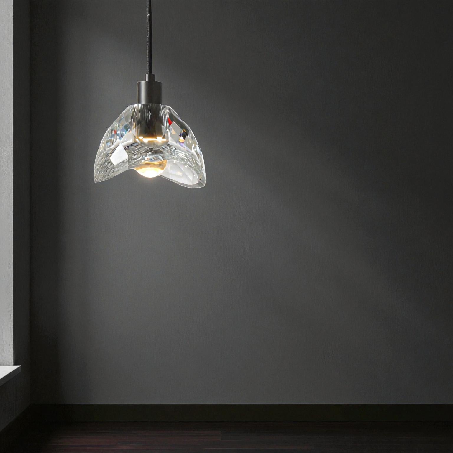 LED-Pendelleuchte für gleichmäßige, energieeffiziente Innenbeleuchtung