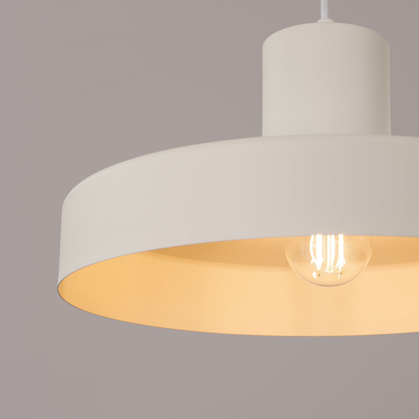 Celira - Beige Retro-Pendelleuchte mit rundem Schirm