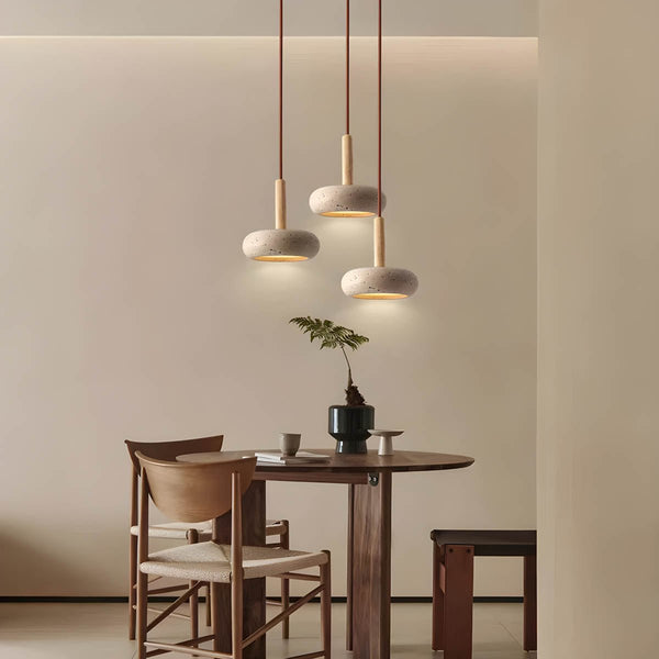 Celira - Moderne Pendelleuchte aus gelbem Travertin