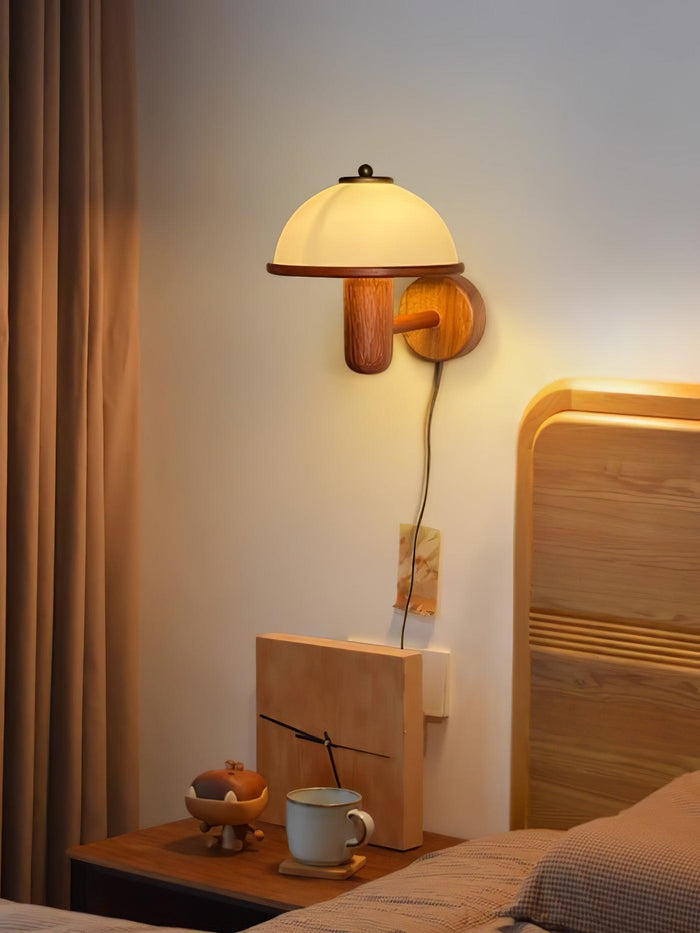 Pilzio - Holz Wandleuchte im Pilz Design
