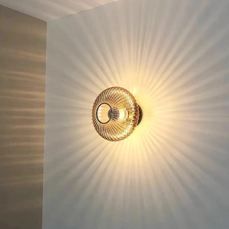 Noctua - Bauhaus Wandleuchte Klarglas
