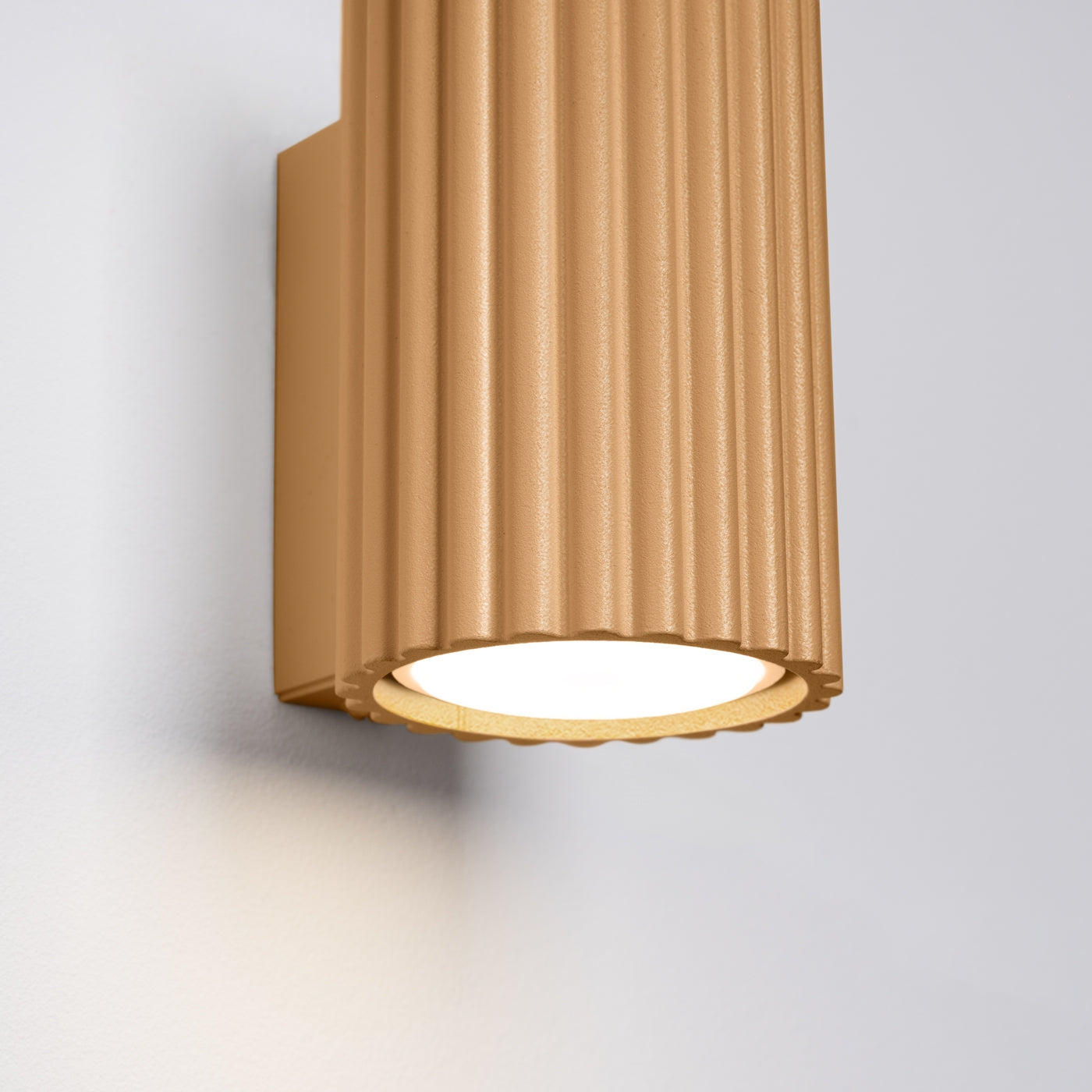 Luzana - GU10-Wandleuchte, goldfarben