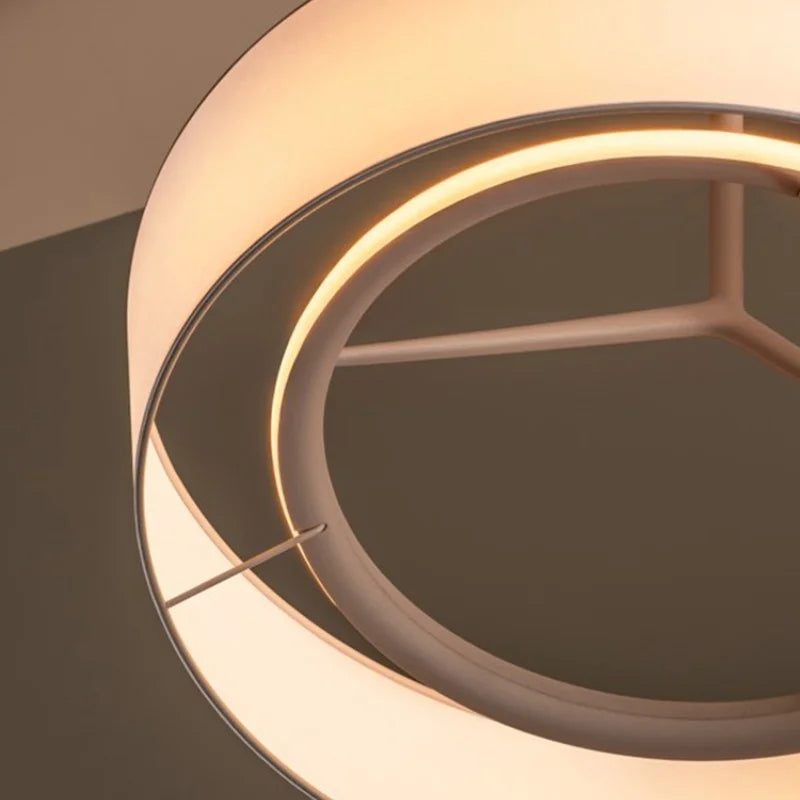 Minimalistische - LED-Pendelleuchte mit Stoffschirm