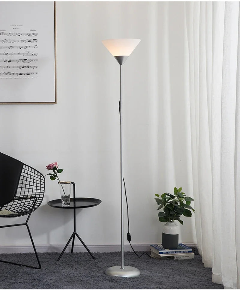 LumiArc - minimalistische LED-Stehleuchte