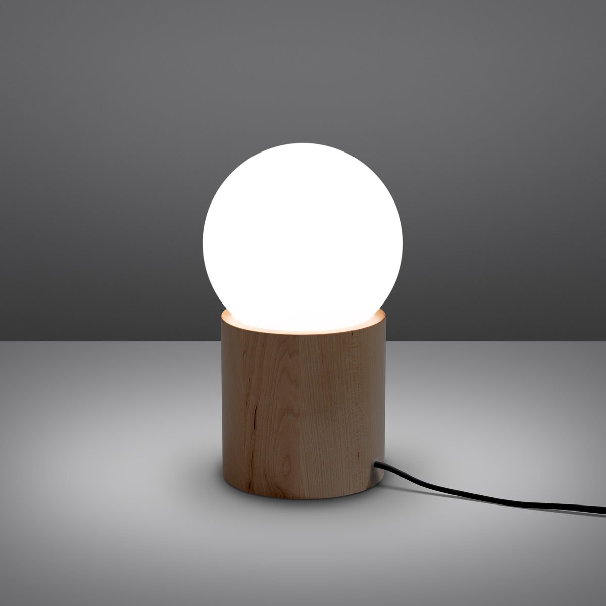Mirela - Tischleuchte aus Holz, Naturfinish