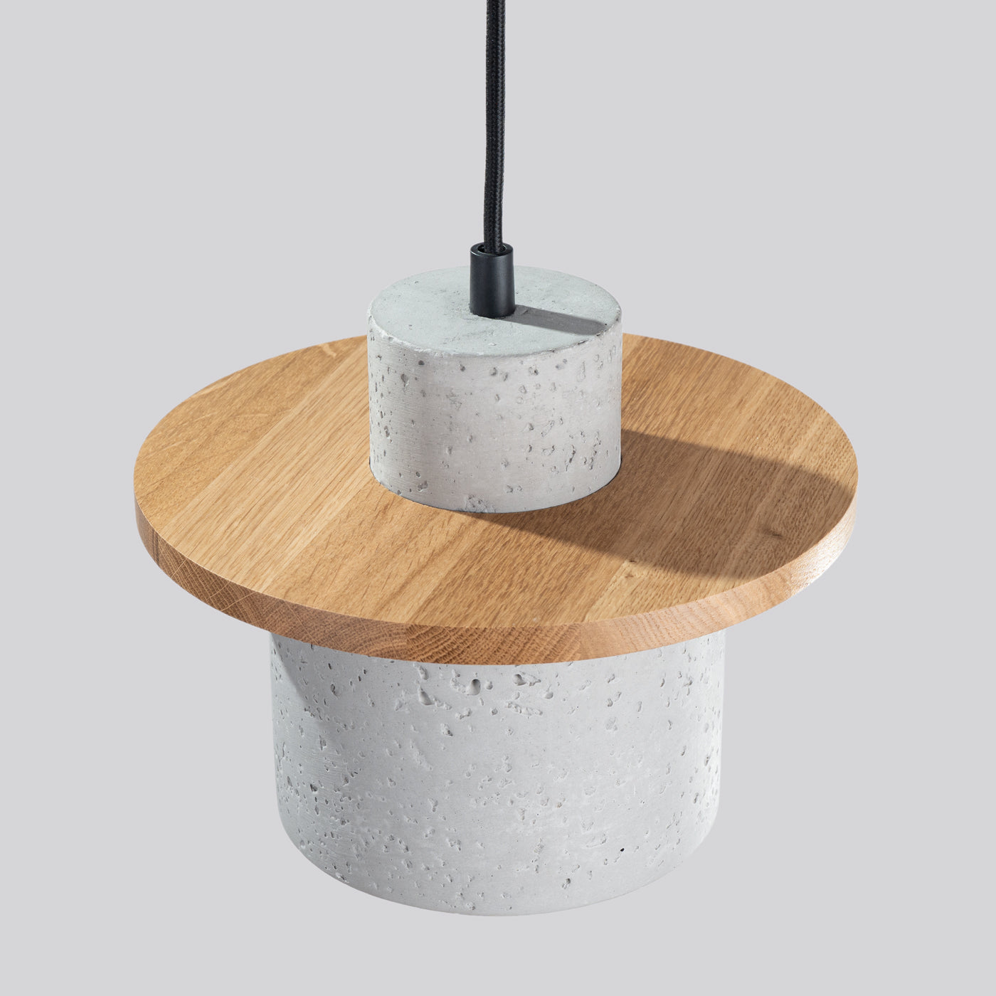 Plafona - Pendelleuchte aus Beton und Holz, Fassung E27