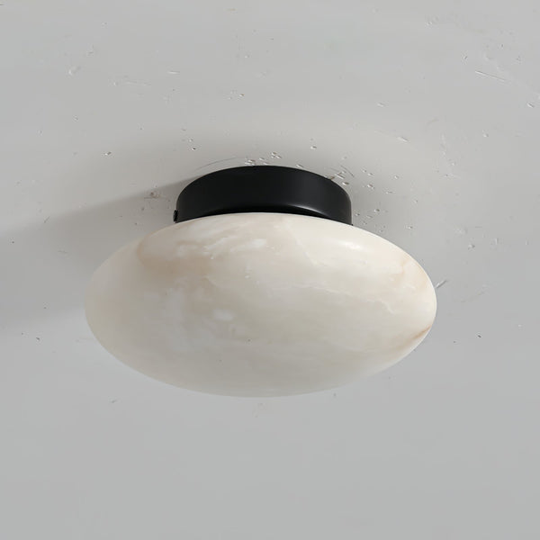 Ovale - Alabaster-Deckenleuchte mit Messingfuß
