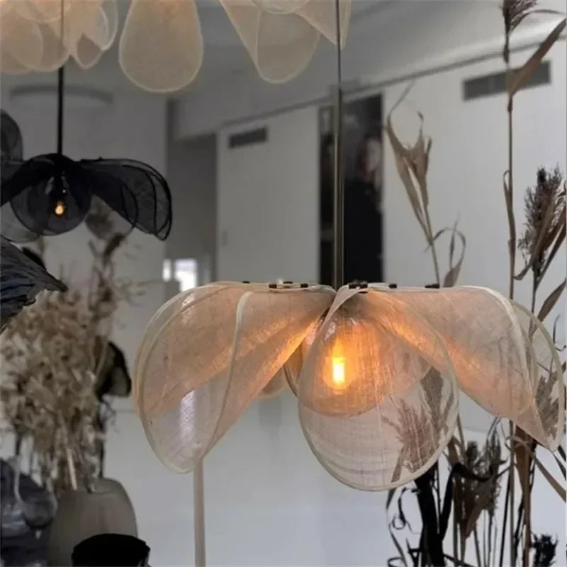 SabiFlora - Stoff-Hängelampe Wabi-Sabi Blumenform, E27 LED