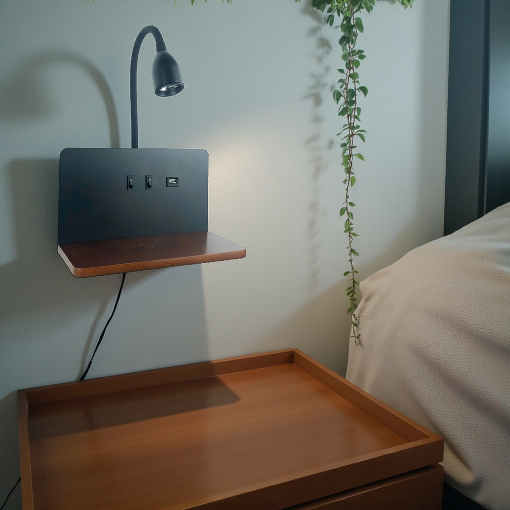 LED-Schreibtischlampe mit einstellbarer Beleuchtung und Ladeoptionen für zwei Geräte
