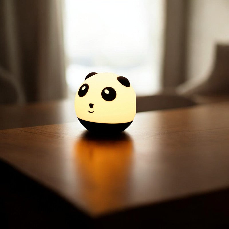 Panda förmiges LED Nachtlicht aus Silikon mit klassischem Design für stimmungsvolle Innenbeleuchtung