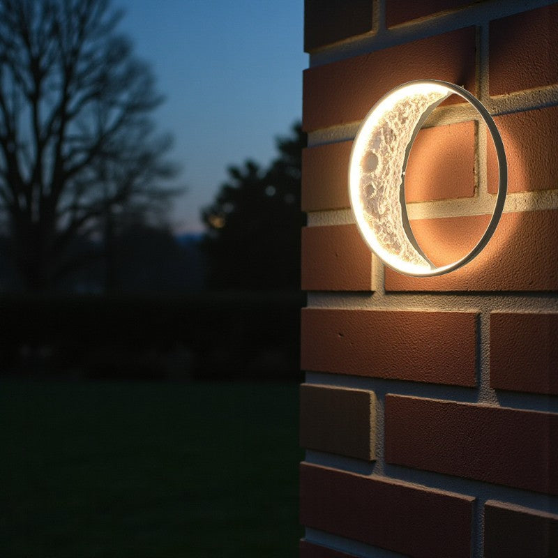 Mondförmige LED-Außenwandleuchte mit wasserdichtem Design