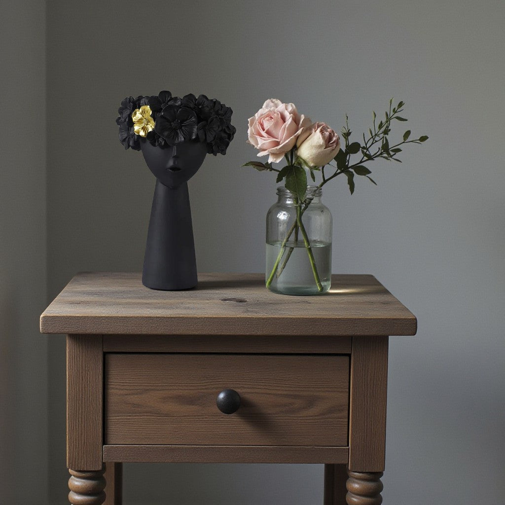 Elegante Mädchenkopf-Vase für Blumen und stilvolle Dekoration mit künstlerischem Charme