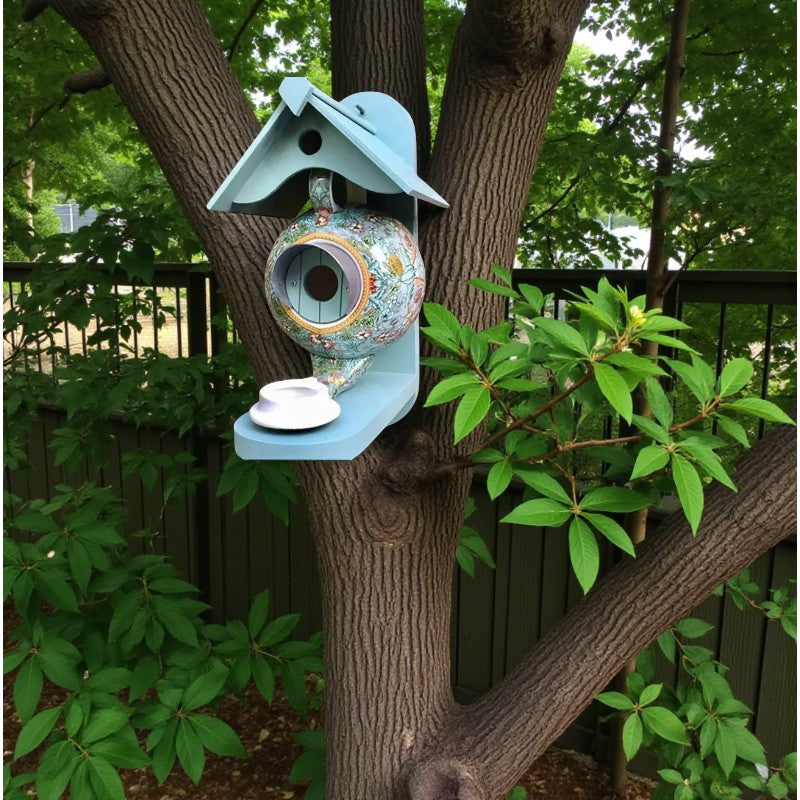Dekoratives Vogelhaus für den Garten mit Elegantem Blumen-Design