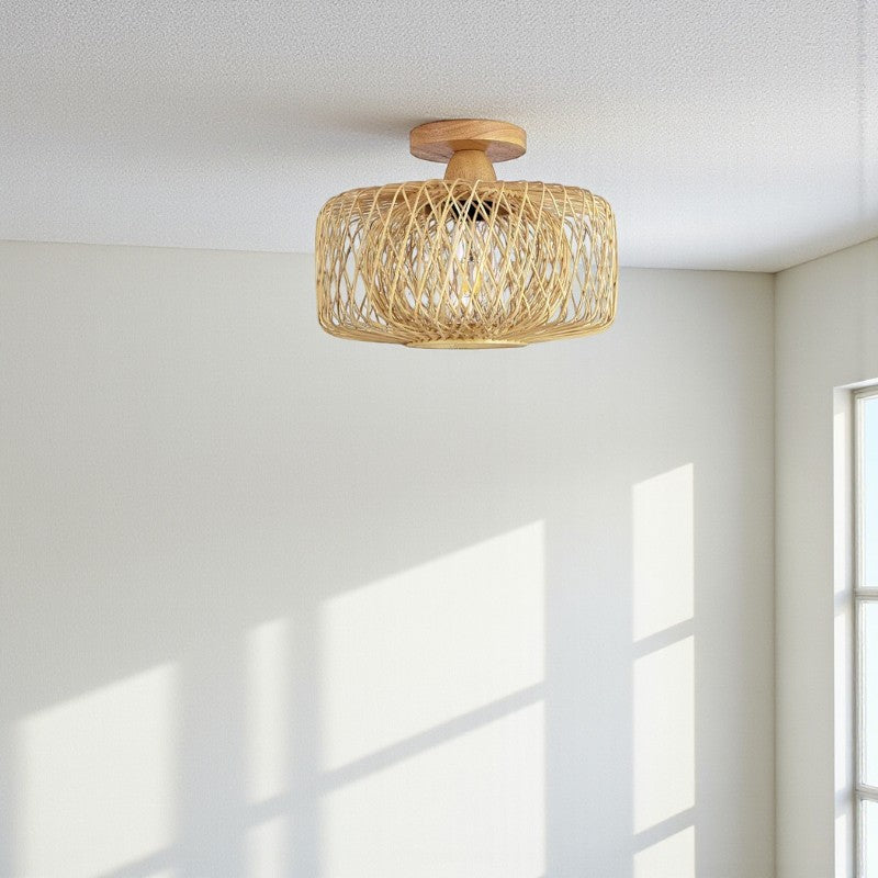 Traditionelle Deckenlampe aus Holz und Rattan mit klassischem Design für elegante Innenräume