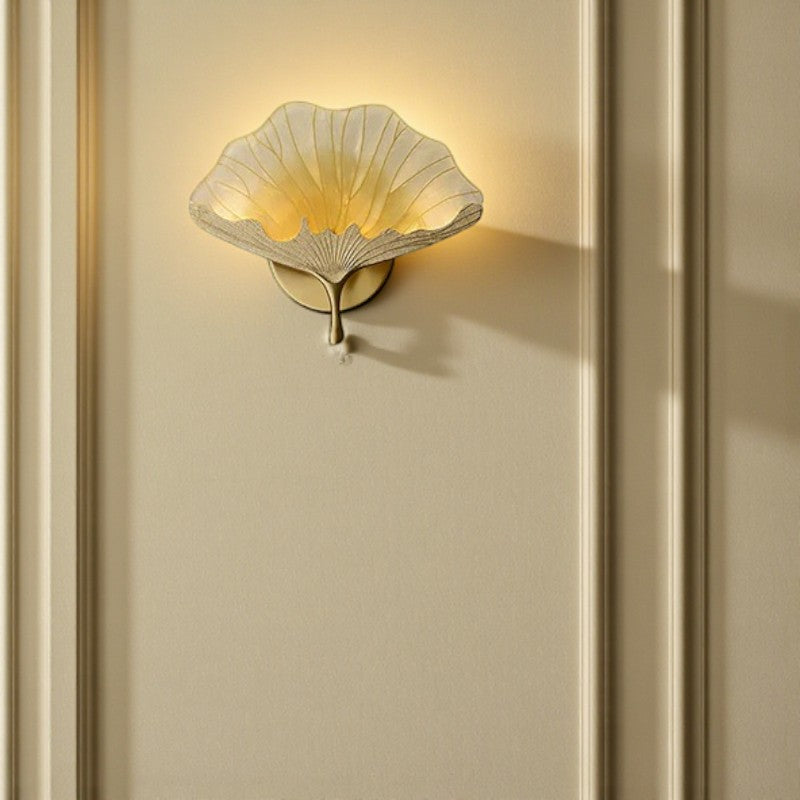 Wandleuchte mit Blätter inspiriertem Design für Innenraumbeleuchtung und Elegante Innenräume