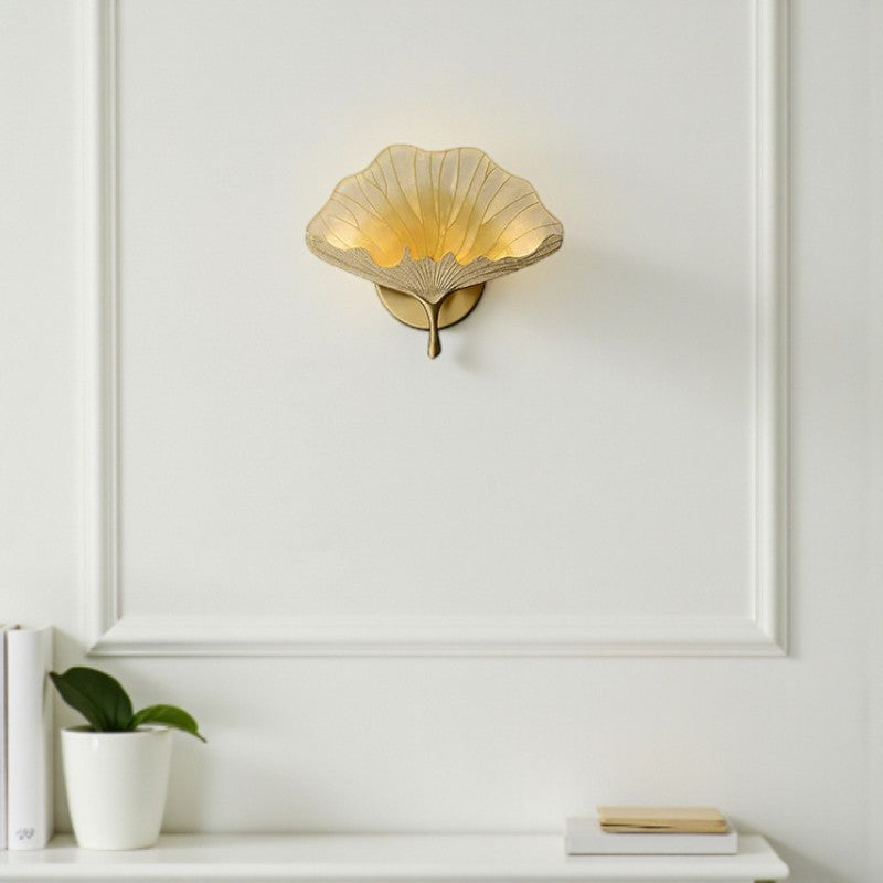 Wandleuchte mit Blätter inspiriertem Design für Innenraumbeleuchtung und Elegante Innenräume