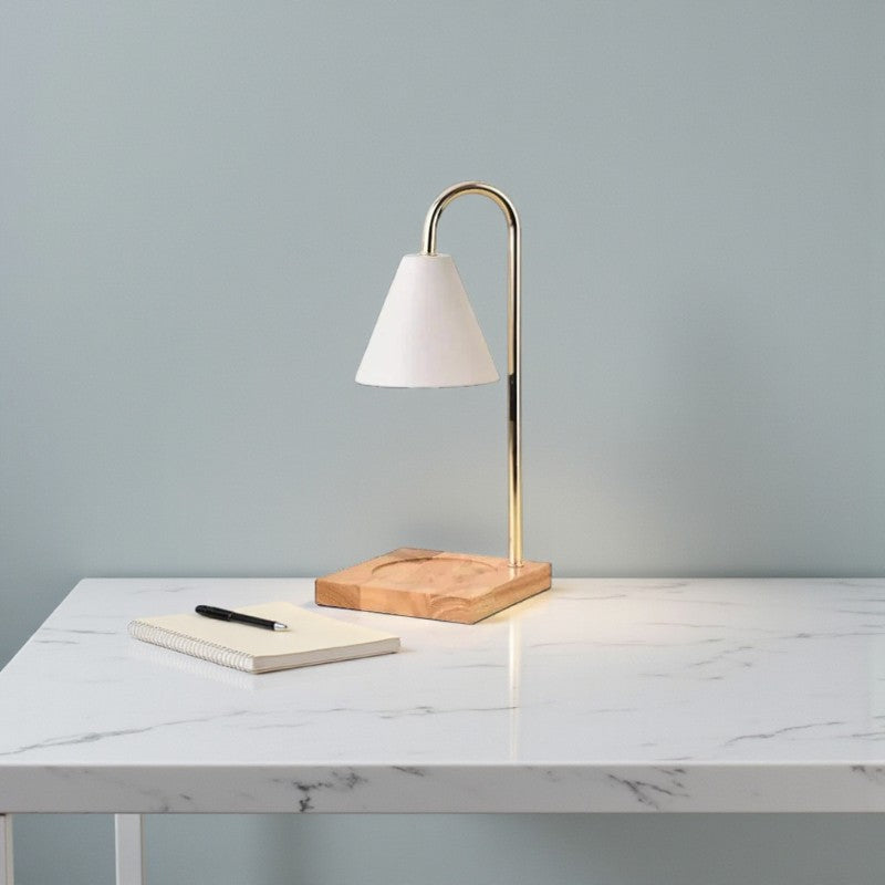 Elegante Tischlampe für gemütliche Beleuchtung und stilvolle Wohnraumdekoration