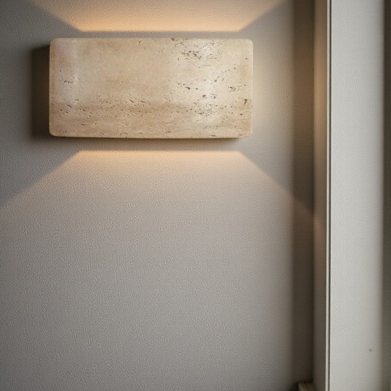 Wandleuchte LED mit geschwungenem Design für den Innenbereich