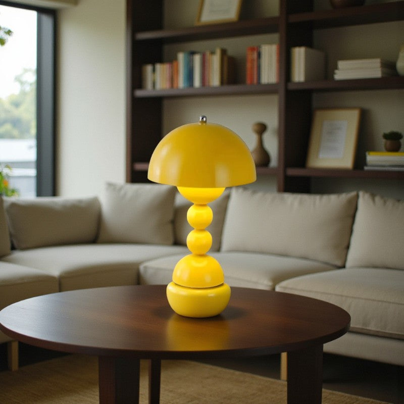 Kabellose LED-Tischlampe mit skandinavisch inspiriertem Design für moderne Wohnräume