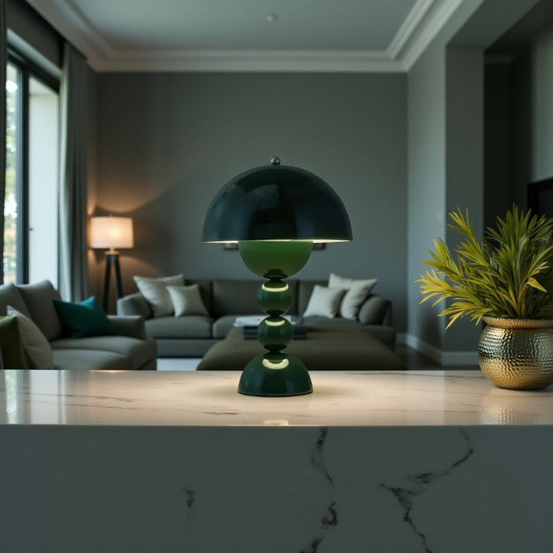 Kabellose LED-Tischlampe mit skandinavisch inspiriertem Design für moderne Wohnräume